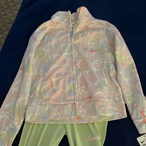 Girls Nike 2 piece set